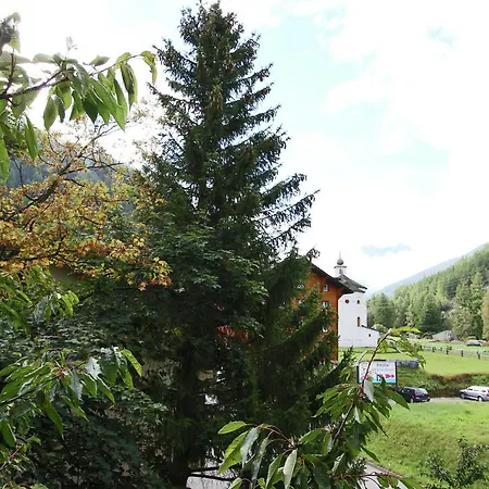 Apartman Kristall 1 *